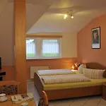 Ferienweingut Arnold Fuhrmann & Sohn Vendégház 4*