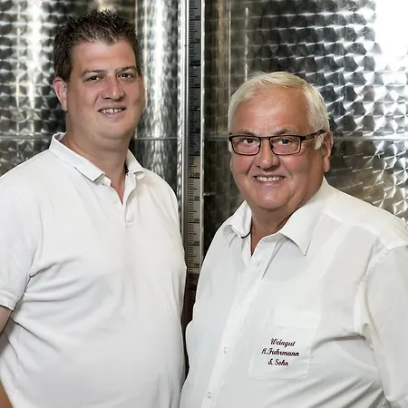 Konukevi Ferienweingut Arnold Fuhrmann & Sohn 4*
