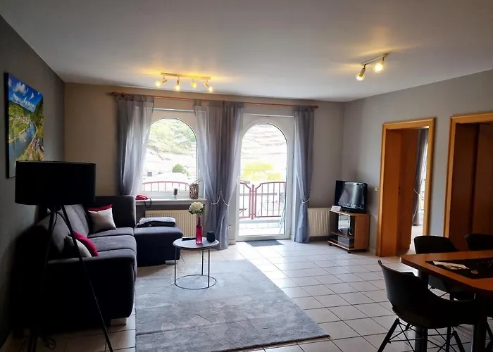 게스트하우스 Ferienweingut Arnold Fuhrmann & Sohn 엘렌츠폴터스도프